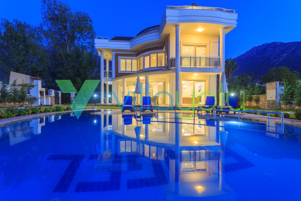 Villa Main