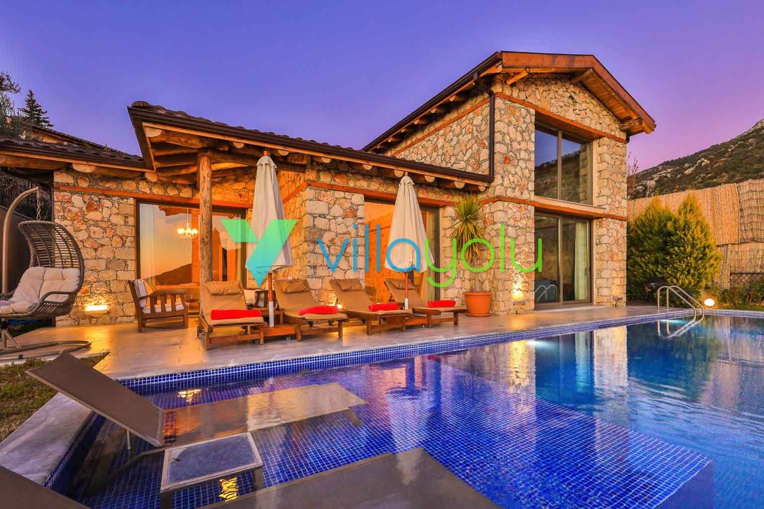 Kalkan’da Ailecek Kiralık Villa Tatili - Konaklama ve Aktiviteler