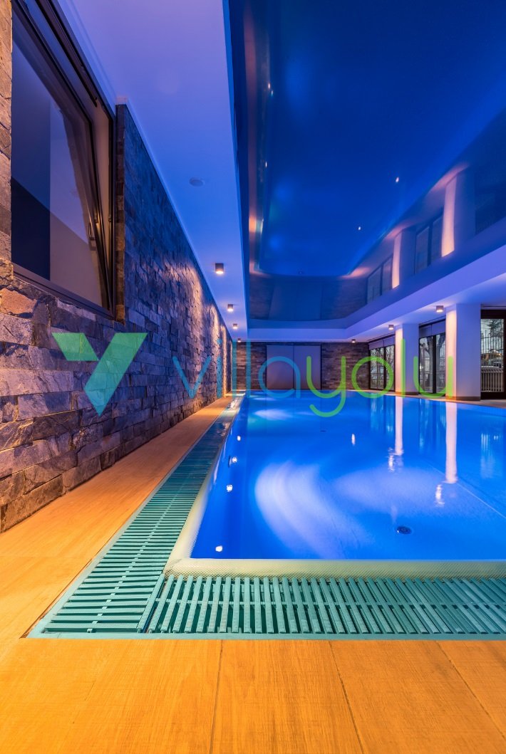 Kapalı Havuzlu Villalar