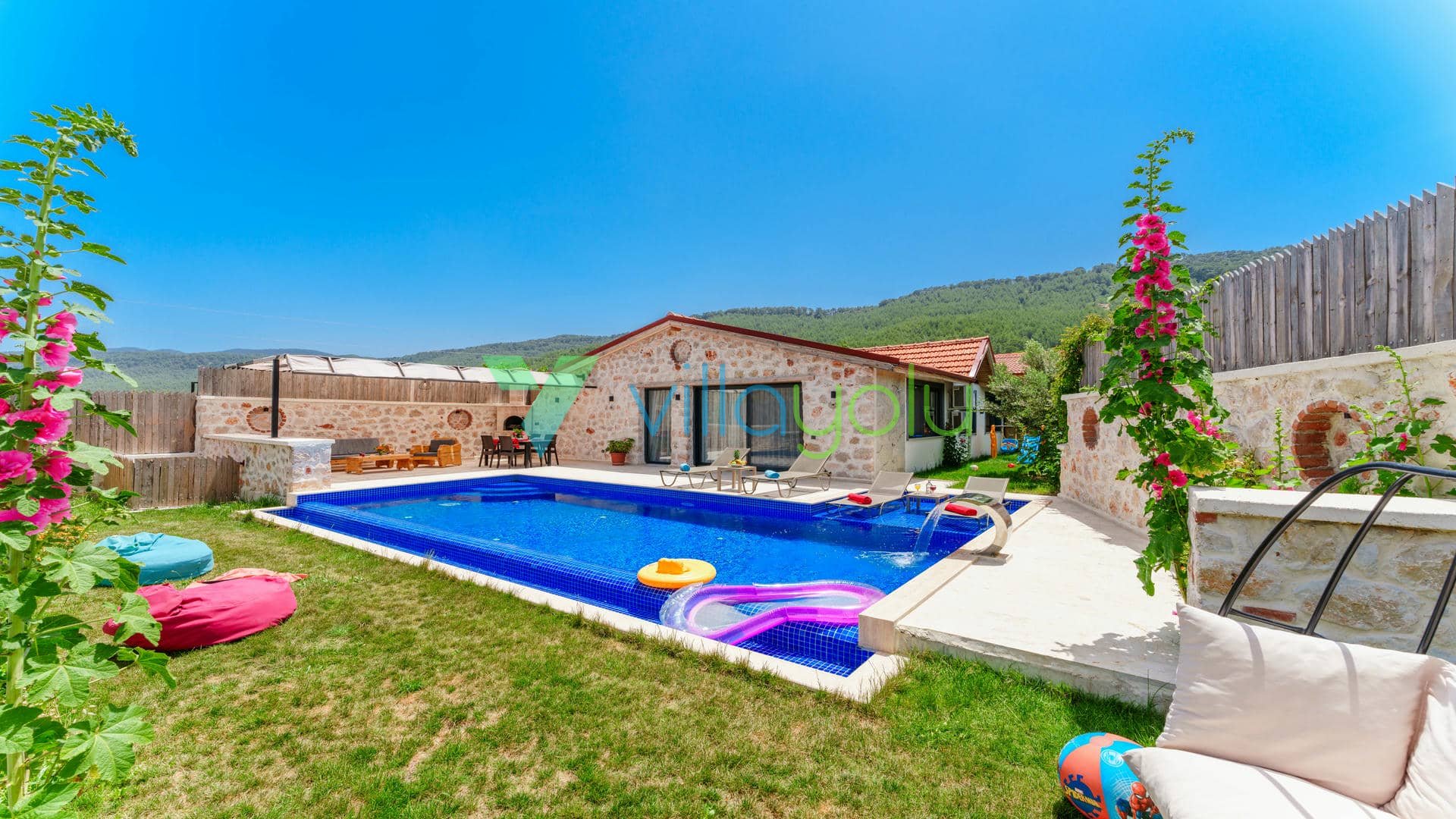 Villa Main