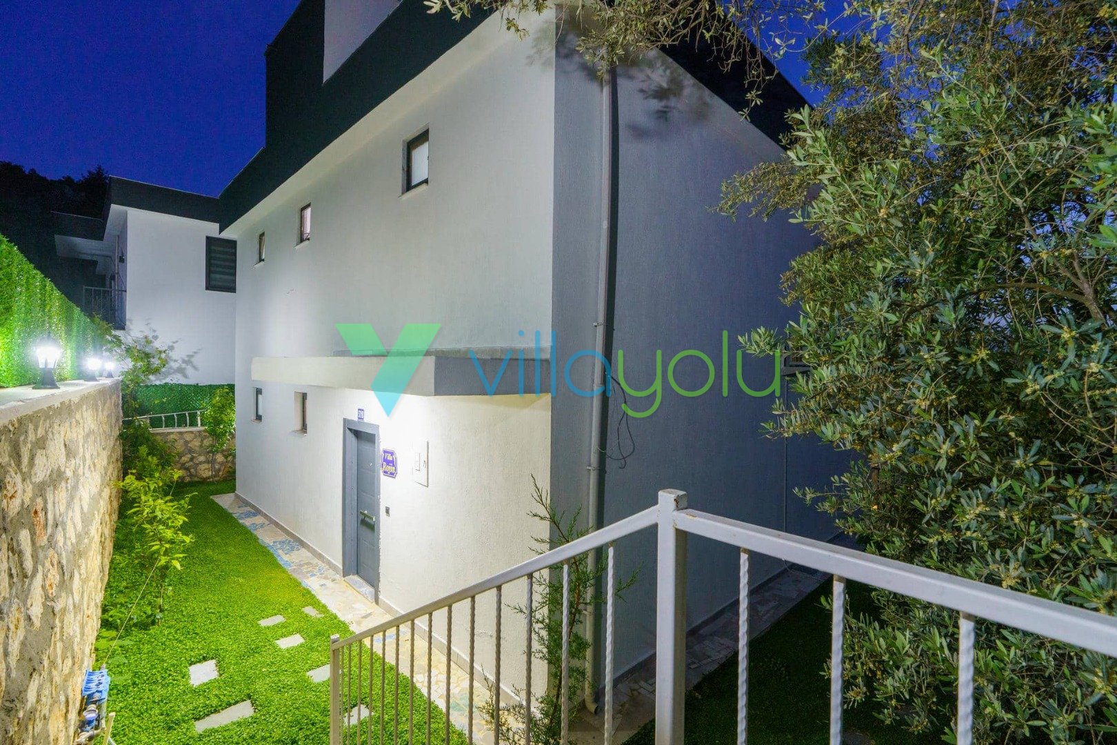 Mobile Gallery 81