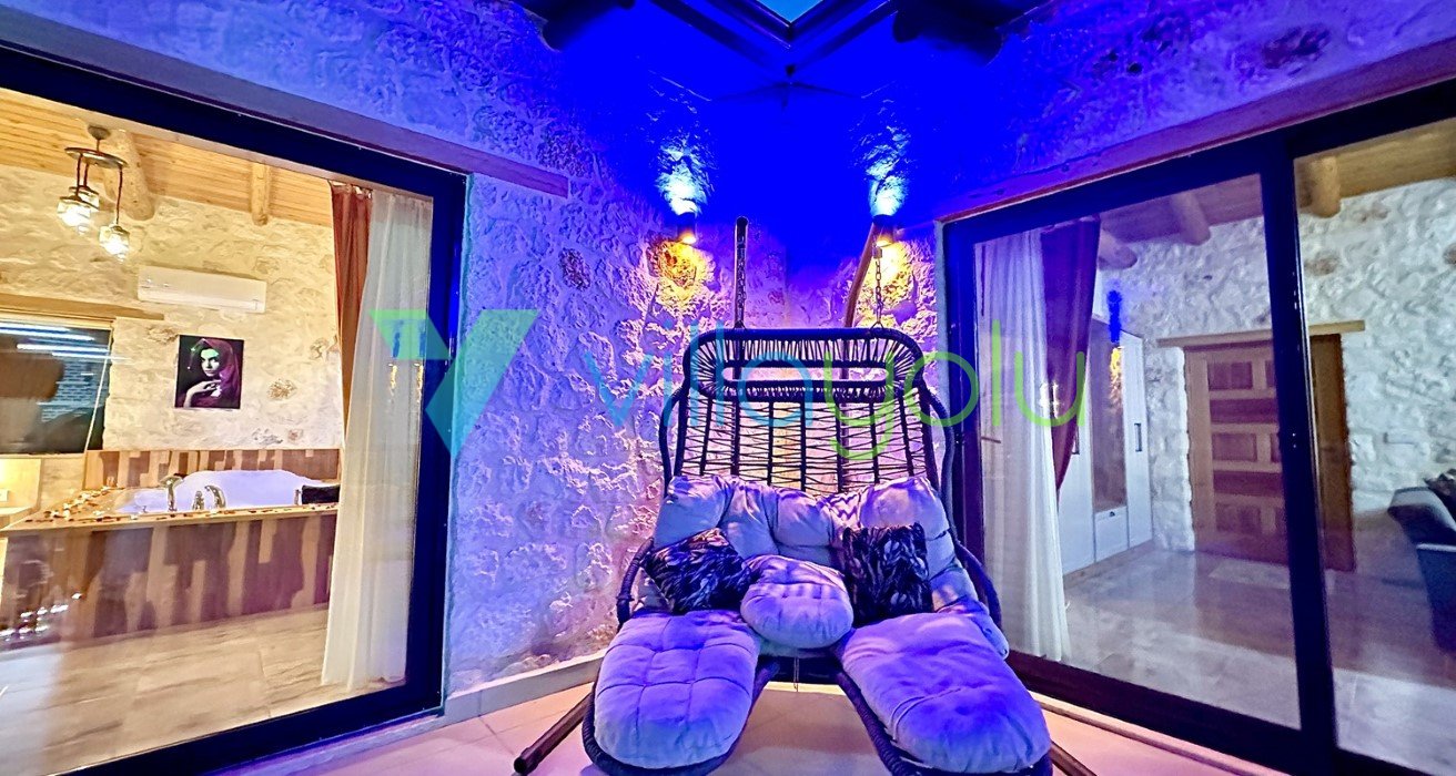 Mobile Gallery 6