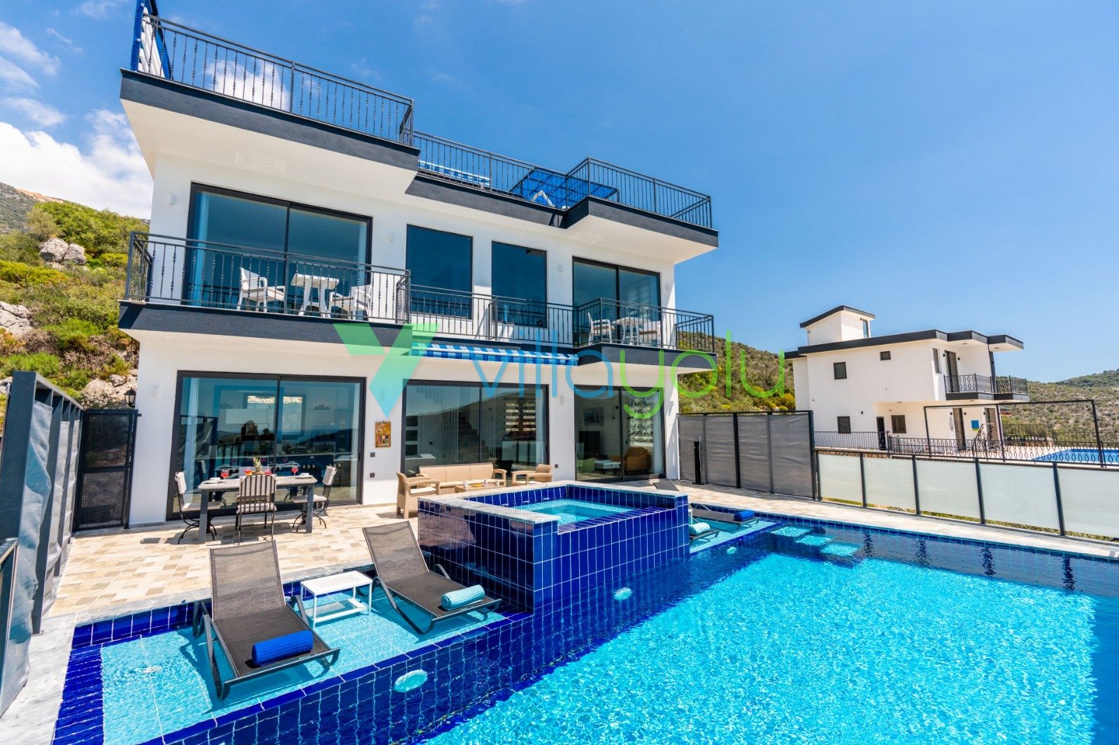 Villa Main