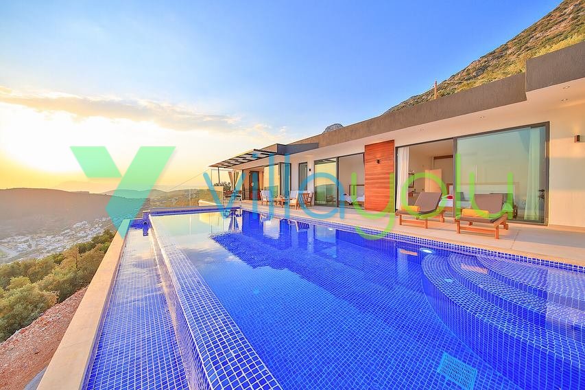 Villa Main