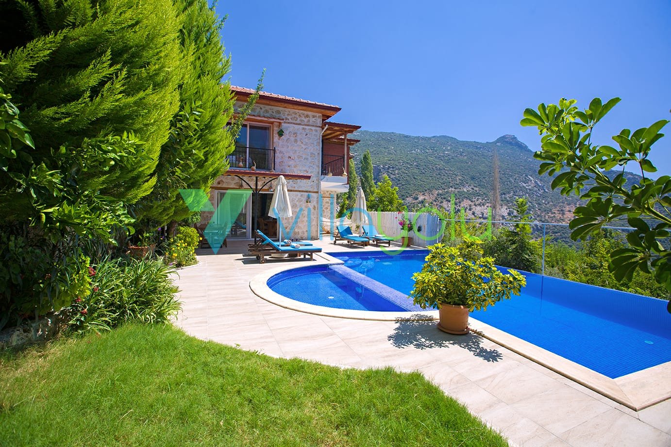 Villa Main