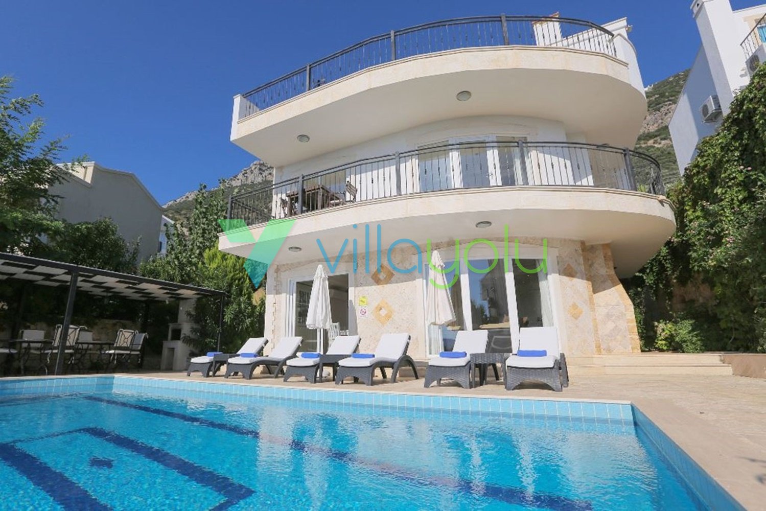 Villa Main