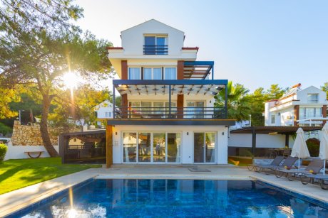 Fethiye Ölüdeniz Hisarönü 8 Kişilik Tatil Villası, Jakuzili ve Özel Havuzlu