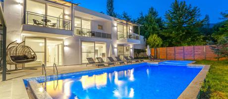 Villa White Stone