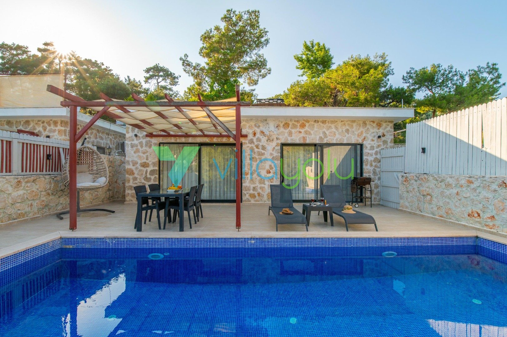 Antalya Kalkan Taş Ev Villa, 4 Kişilik Jakuzili, Muhafazakar Kiralık Villa